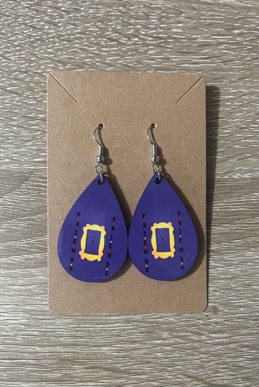 Earrings- Sitcoms FRIENDS