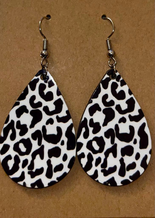 Earrings- Animals/Animal Print Black and White Leopard Print